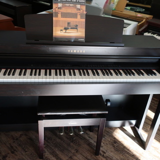 ヤマハ　電子ピアノ　CLP-440R　2012製