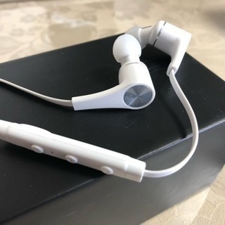 Bluetoothイヤホン アクセサリー全て揃っています！