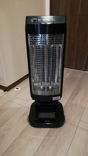 回転可能なカーボンヒーター　神田無線電機　apro KWA-HC2600W 黒