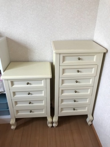 早い者勝ち！かわいいアンティーク家具！！