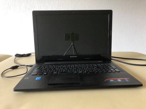 Lenovo ノートパソコン　15.6 インチ／Windows 8.1
