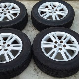 215/60R16トヨタ純正マークX中古タイヤセット