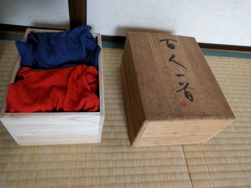 百人一首の最高級品です