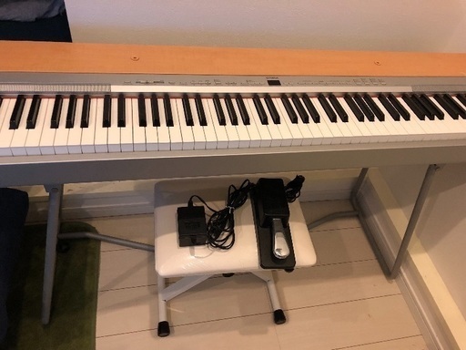 鍵盤楽器、ピアノ YAMAHA P-140 Electronic Piano