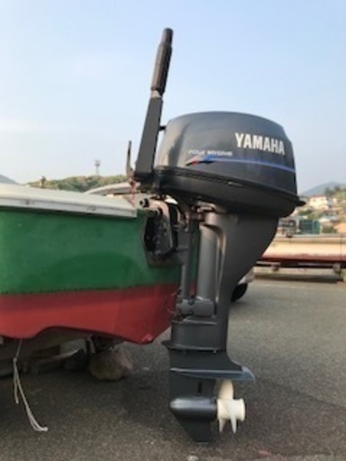 ヤマハ4スト船外機9.9馬力 、タンク、ホース付です。