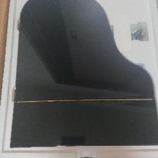 グランドピアニスト