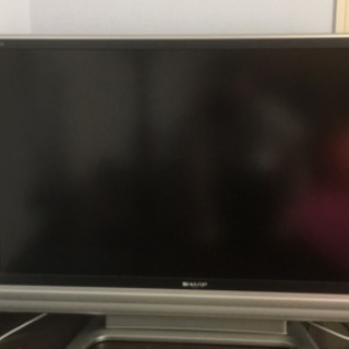 AQUOS オンライン 46型テレビ買ってください。