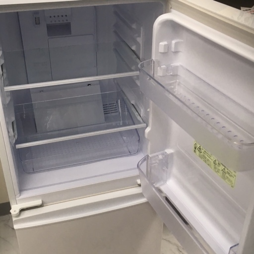 シャープ　ノンフロン冷凍冷蔵庫 　SJ-D14A-W       2015年製