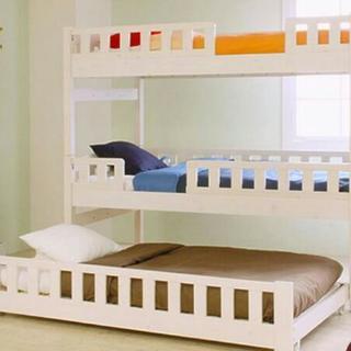 三段ベッド