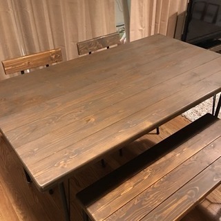 ★値下げ★ダイニングテーブルセット4点★ベンチ★古木風パイン材とアイアンのレトロデザイン★北欧風カフェ