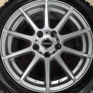 この時期なのでお買い得！！ダンロップ　ウインターマックス215/55R17 2013年★WAREN　7J+38　114.3-5穴★クラウン　マークX　エスティマ等    