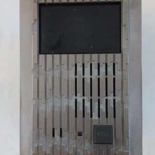 アイホン製二世帯対応独立共用タイプＴＶドアホン3・6型+インターホンの中古品一式(ジャンク品)
