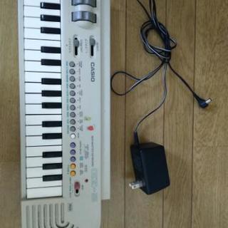 CASIO　同時に4音鳴る小型キーボード(GZ-5)