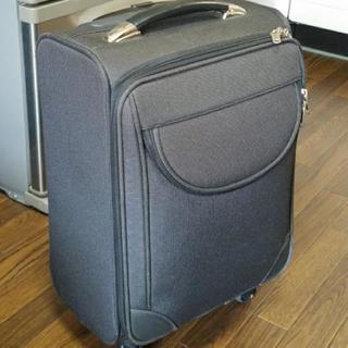 スーツケース(一～二泊程度)
