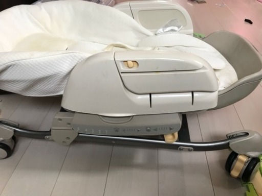 電動ベビーチェア