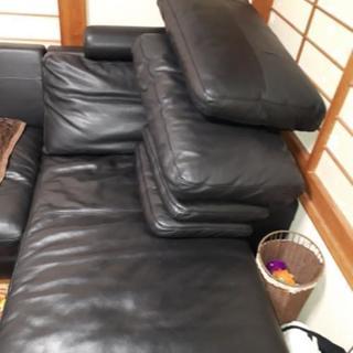 黒本革ソファー