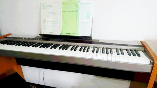 電子ピアノ　Privia PX-500L