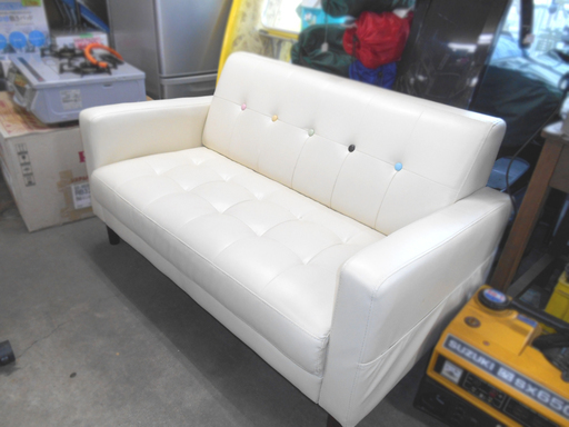札幌 可愛い2Pソファ 合皮　アイボリー 二人掛け 家具