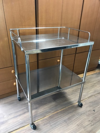 業務用ステンレス製キャスター付ラック 雑貨 日曜リサイクル 円町の収納家具 スチールラック の中古あげます 譲ります ジモティーで不用品の処分
