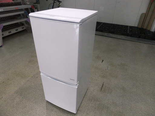 冷蔵庫　シャープ　SHARP　SJ-C14A-W　137L　2015年製　　簡易清掃済