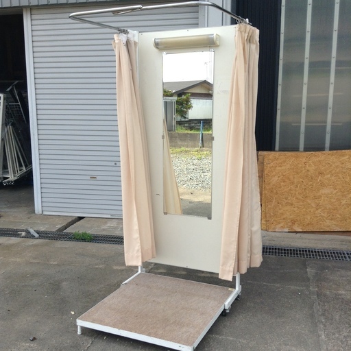 フィッティングルーム 試着室 移動型簡易更衣室 セカンドマックス 福知山のミラー 鏡の中古あげます 譲ります ジモティーで不用品の処分 フィッティングルーム 試着室 移動型簡易更衣室 セカンドマックス 福知山のミラー 鏡の中古あげます 譲ります ジモティーで不用品の処分