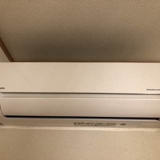 【配送無料】HITACHI　エアコン　白くまくん