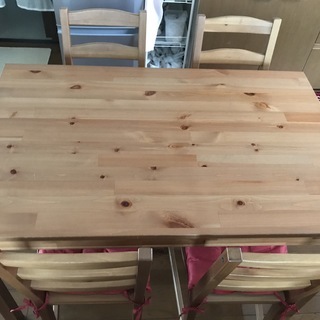 IKEAテーブル＆チェア4脚（引き取りに来てくださる方）
