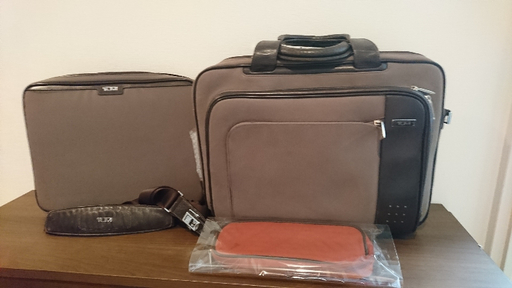 （希少品）TUMI 23641MC バッグ ショルダー・PCスリーブ・ポーチ付