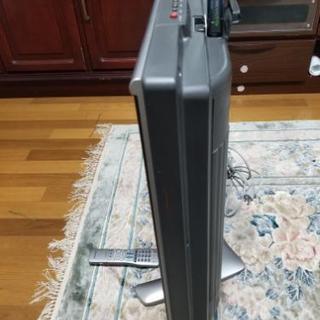 売約済み　シャープAQUOS　キタトシユキデザイン　2006年製37インチフルスペックハイビジョン液晶テレビ