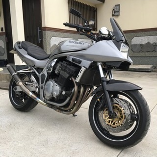 GSF1200S  カタナ仕様  カスタム多数 調子絶好調で車検もほぼ2年付いてます 値下げしました
