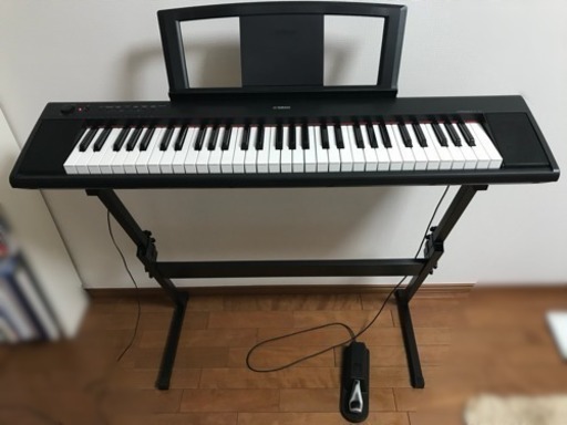 YAMAHA 電子キーボード piaggero(ピアジェーロ) ブラック NP-11/ペダル・譜面立て・スタンド付