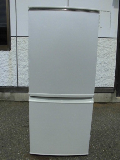 シャープ 冷凍冷蔵庫 SHARP SJ-S14T-W ホワイト系 容積137L 2011年製 動作OK 中古品 JM596)【取りに来られる方限定】