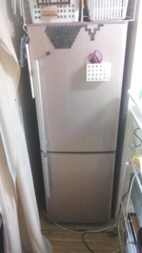 冷蔵庫 2ドア　256リットル