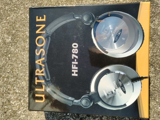 新古品 ULTRASONE HFI-780