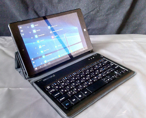 【美品】GEANEE 8インチ Windows10 タブレット　WDP-083-2G32G-BT　LTE SIMフリー　専用キーボード付き！