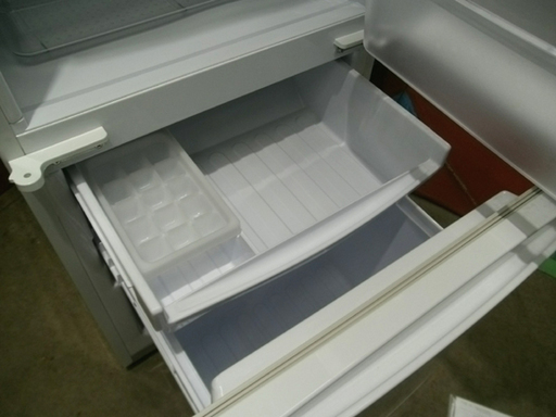 札幌市 シャープ2ドア冷蔵庫 137Ｌ SJ-D14A-W ホワイト/白 つけかえどっちでもドア 2015年製