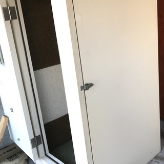 神奈川より設置費込み!! ARC・サイレントデザイン製 防音室 0.5畳 譜面台付き アビテックス、ナサール