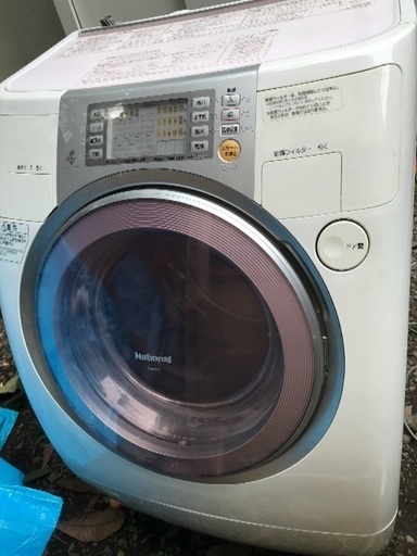 パナソニックドラム式洗濯機NA-V81
