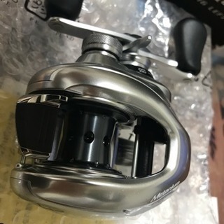 【取引済】メタニウムMGL HG 左 シマノ ベイトリール 新品