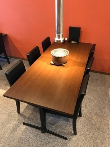 飲食店仕様のテーブル