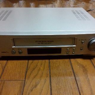 シャープ製　VHSビデオカセットレコーダー　VC-BF90　19...