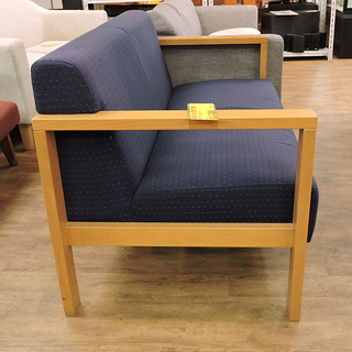 北大前! 札幌 引取 コクヨ 2人掛けソファ 木枠 ネイビー ドット 青系 中古品