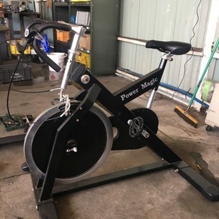 スポーツジムの自転車バイクマシン  本日引き取り希望