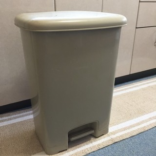 ゴミ箱(40リットル)