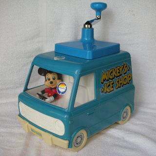ミッキーマウス自動車のかき氷機