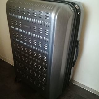 サムソナイト　スーツケース　拡張できる　キャリーケース　一度のみ使用