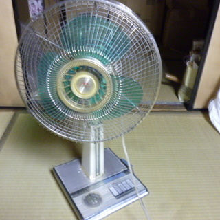 レトロな昭和の扇風機