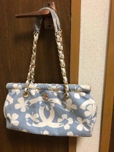 シャネル限定レアフラワーモチーフ