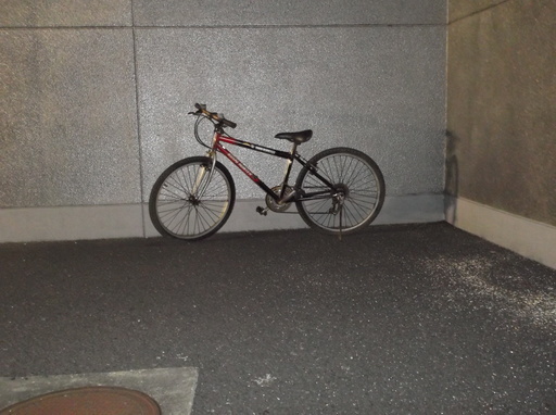 マウンテンバイク（日本製）　２６インチ　外装２１段ギア　赤＆黒