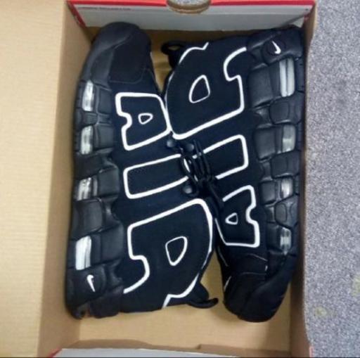靴 nike air more uptempo